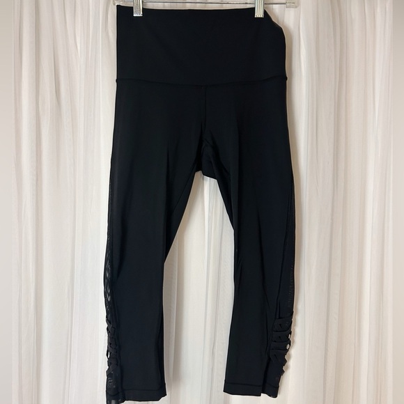 Lululemon Minimalist Crop Luxtreme Mesh Panels Crisscross Leggings - Picture 1 of 5